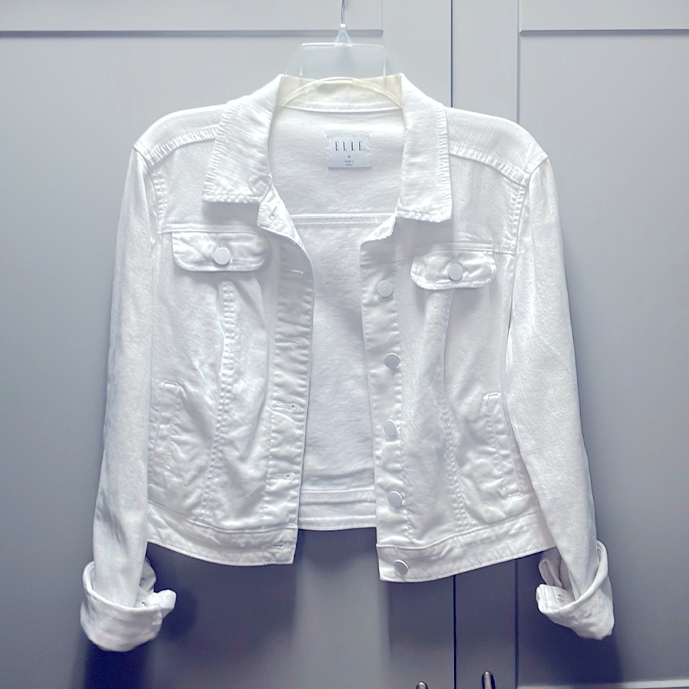 ELLE women’s medium white denim jacket